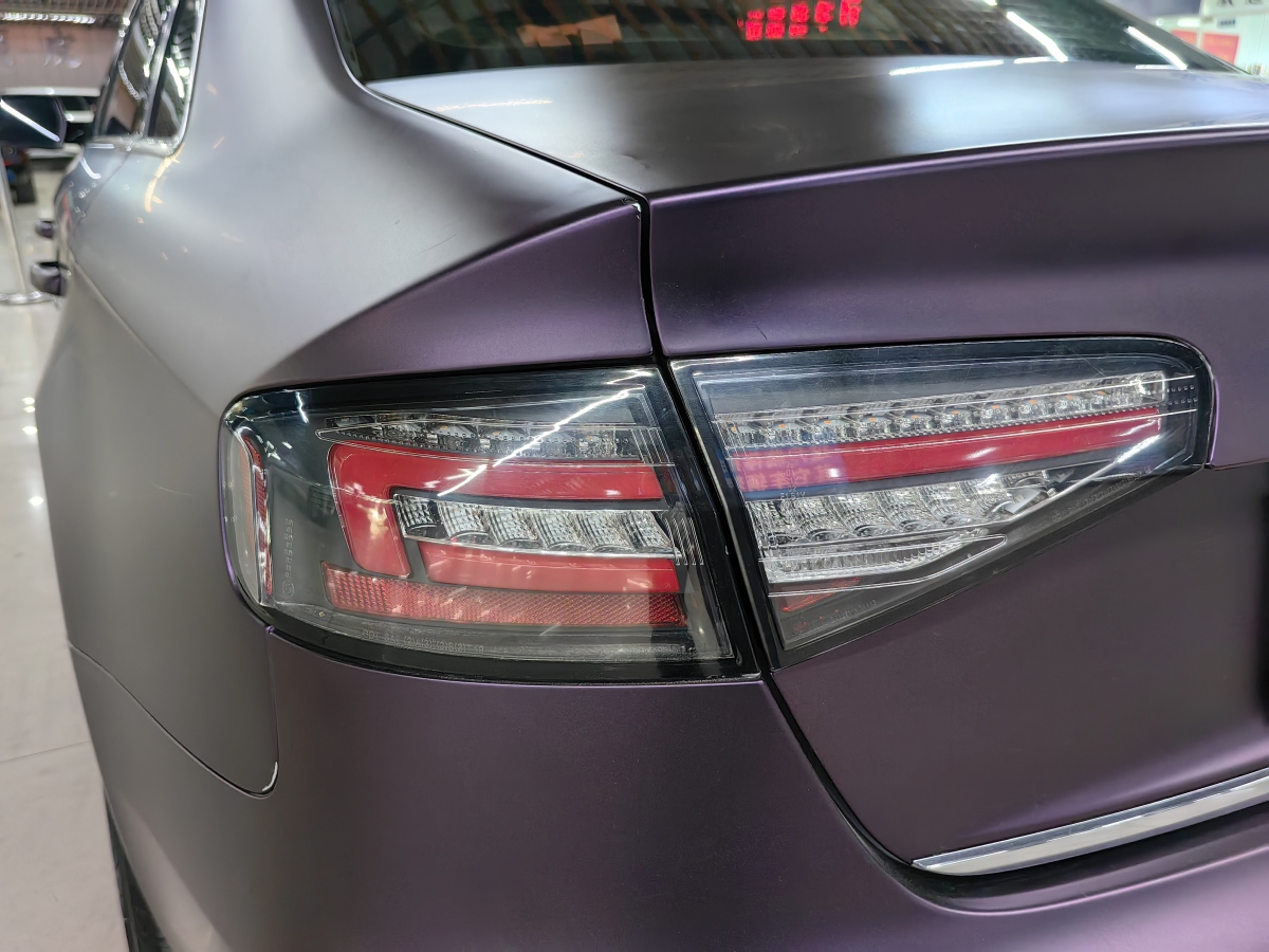 Audi 2012 car image #23