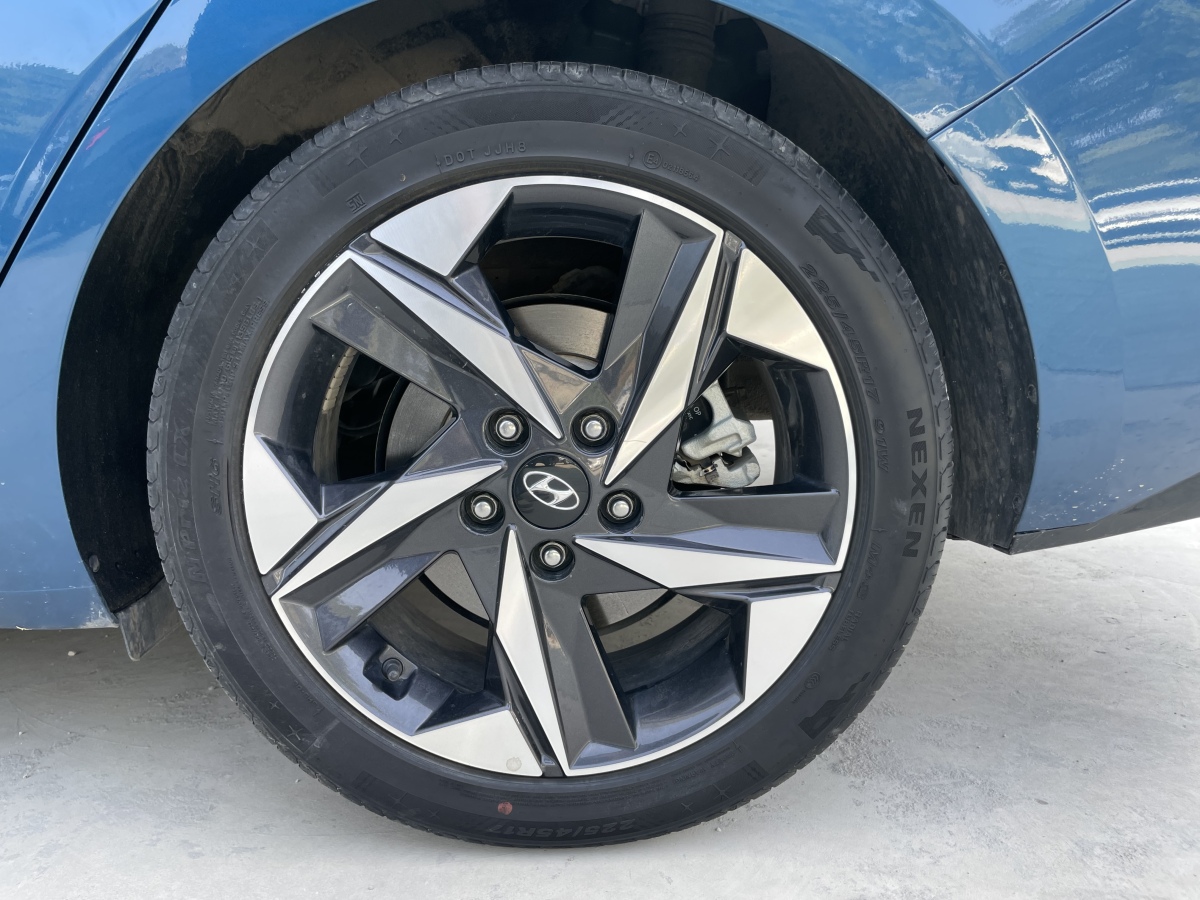 Hyundai Elantra 2023 car image #23