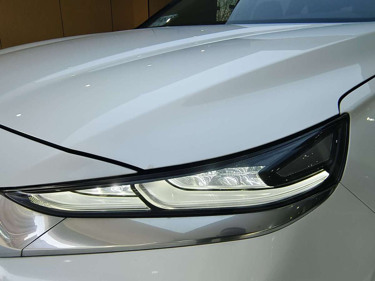 Hyundai Santa Fe 2021 car image #23