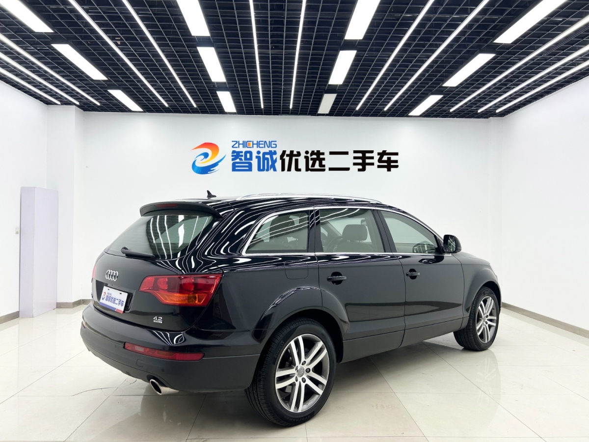 Audi Q7 2013 car image #23