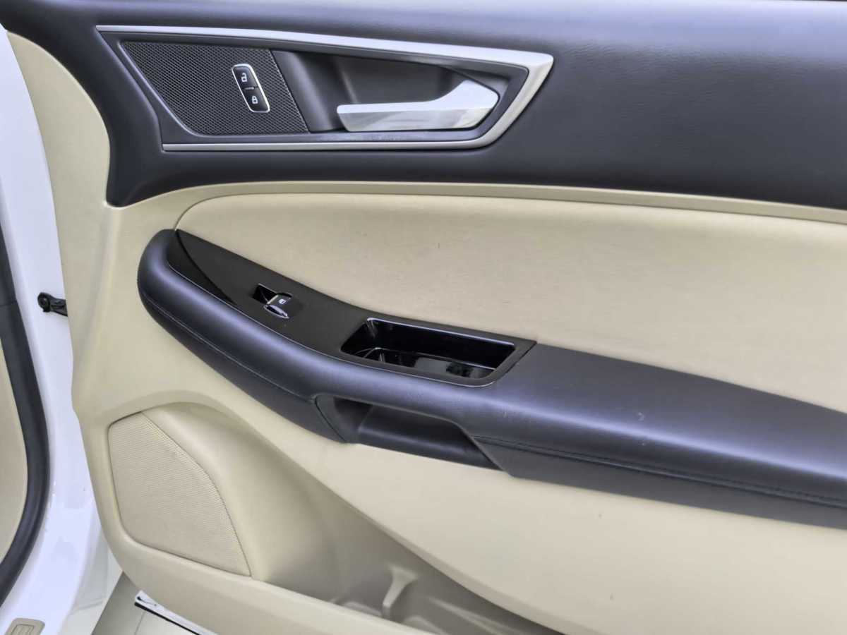 Ford Edge 2018 car image #23