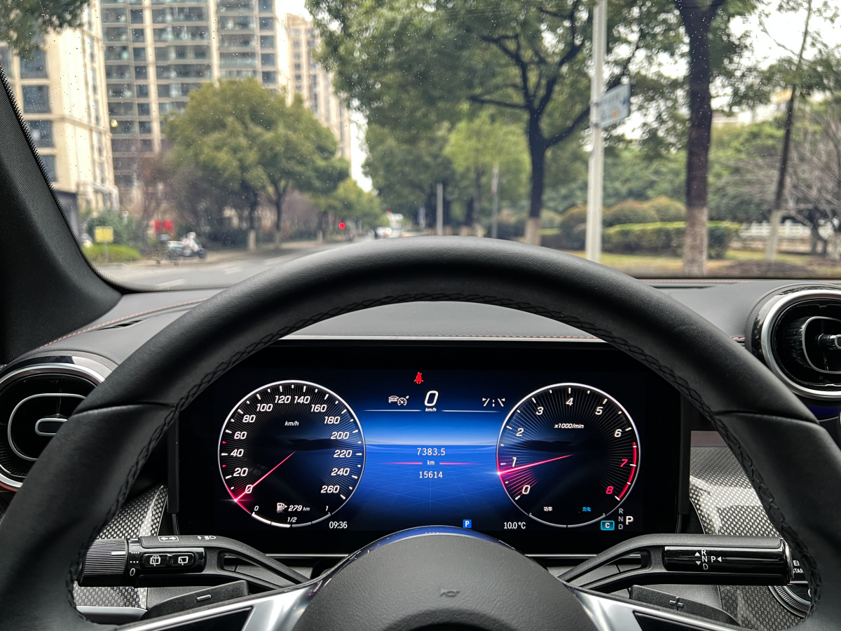 Mercedes-Benz GLC Class 2025 car image #23