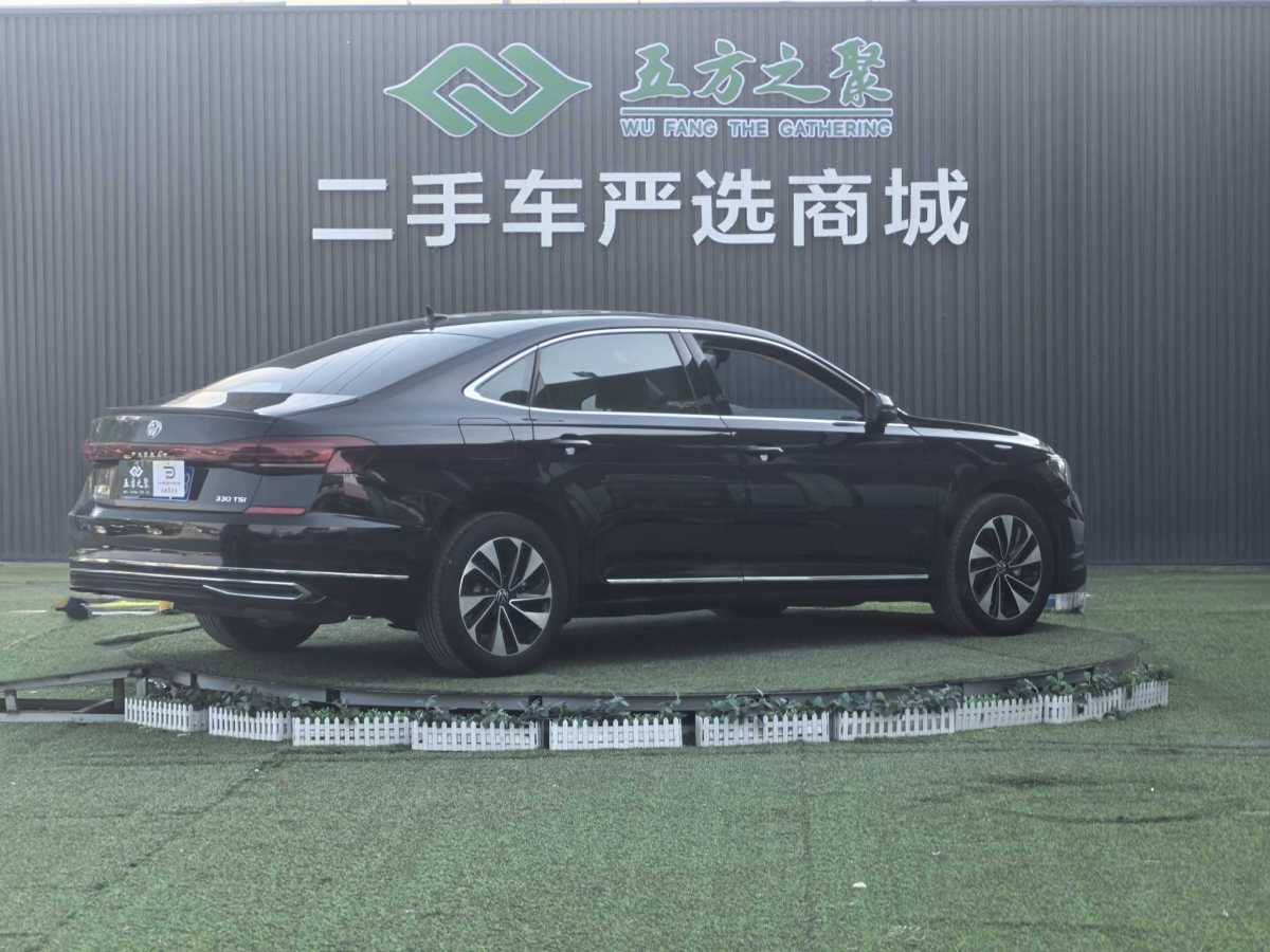 Volkswagen Passat 2023 car image #23