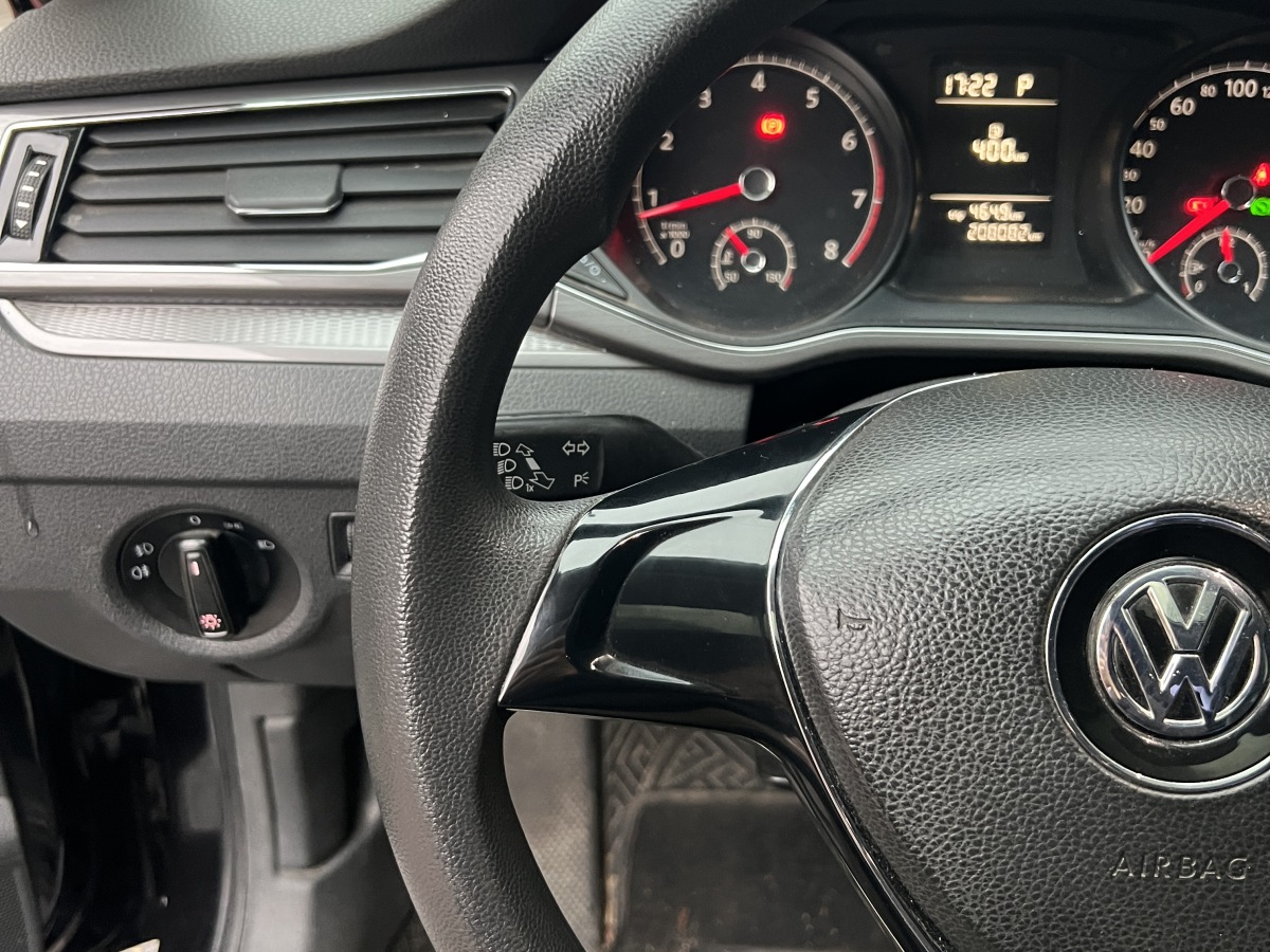 Volkswagen Passat 2018 #23 Volkswagen Passat 2018 car image #23