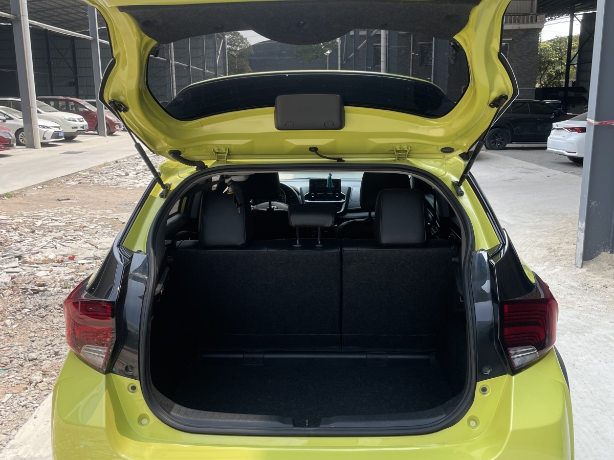 Toyota Yaris L Zhixuan 2022 immagine di auto #23