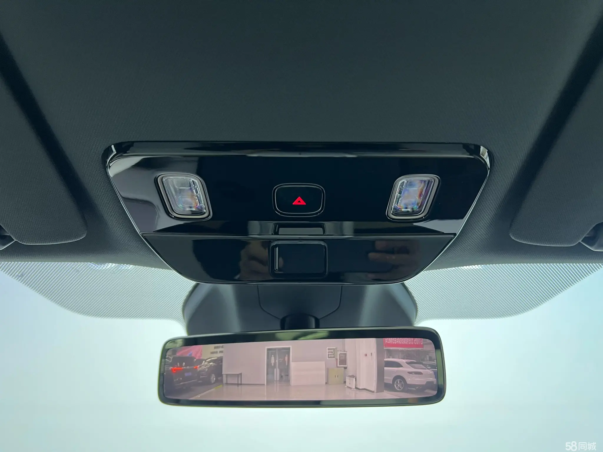 Li i6 2025 immagine di auto #23