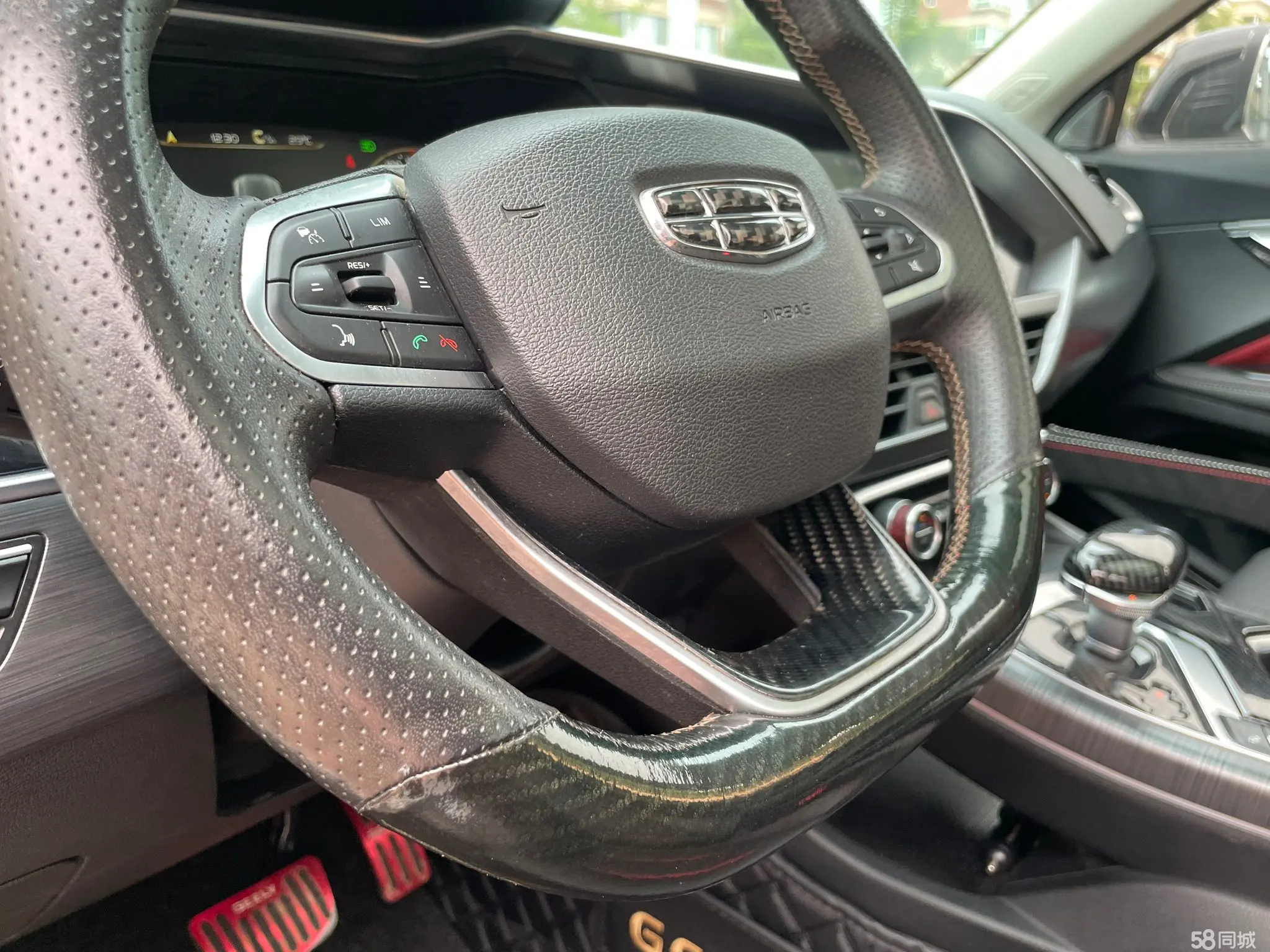 GEELY Tugella 2019 car image #23