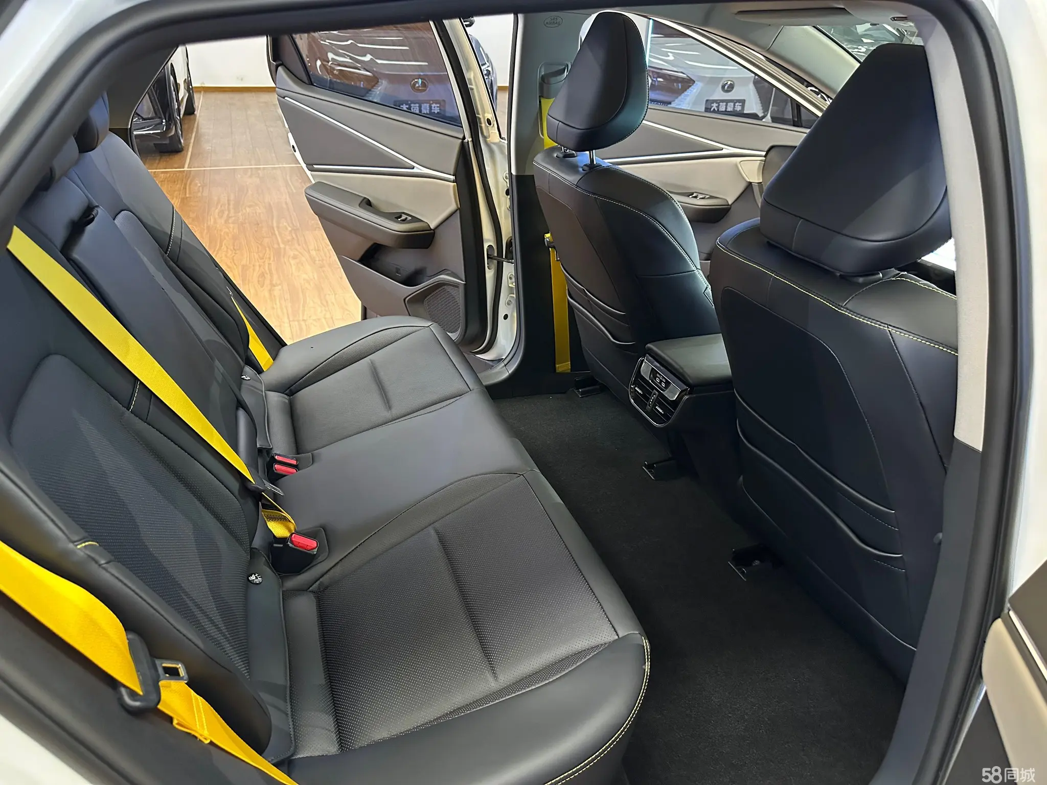 Toyota bZ5 2025 #23 Toyota bZ5 2025 car image #23