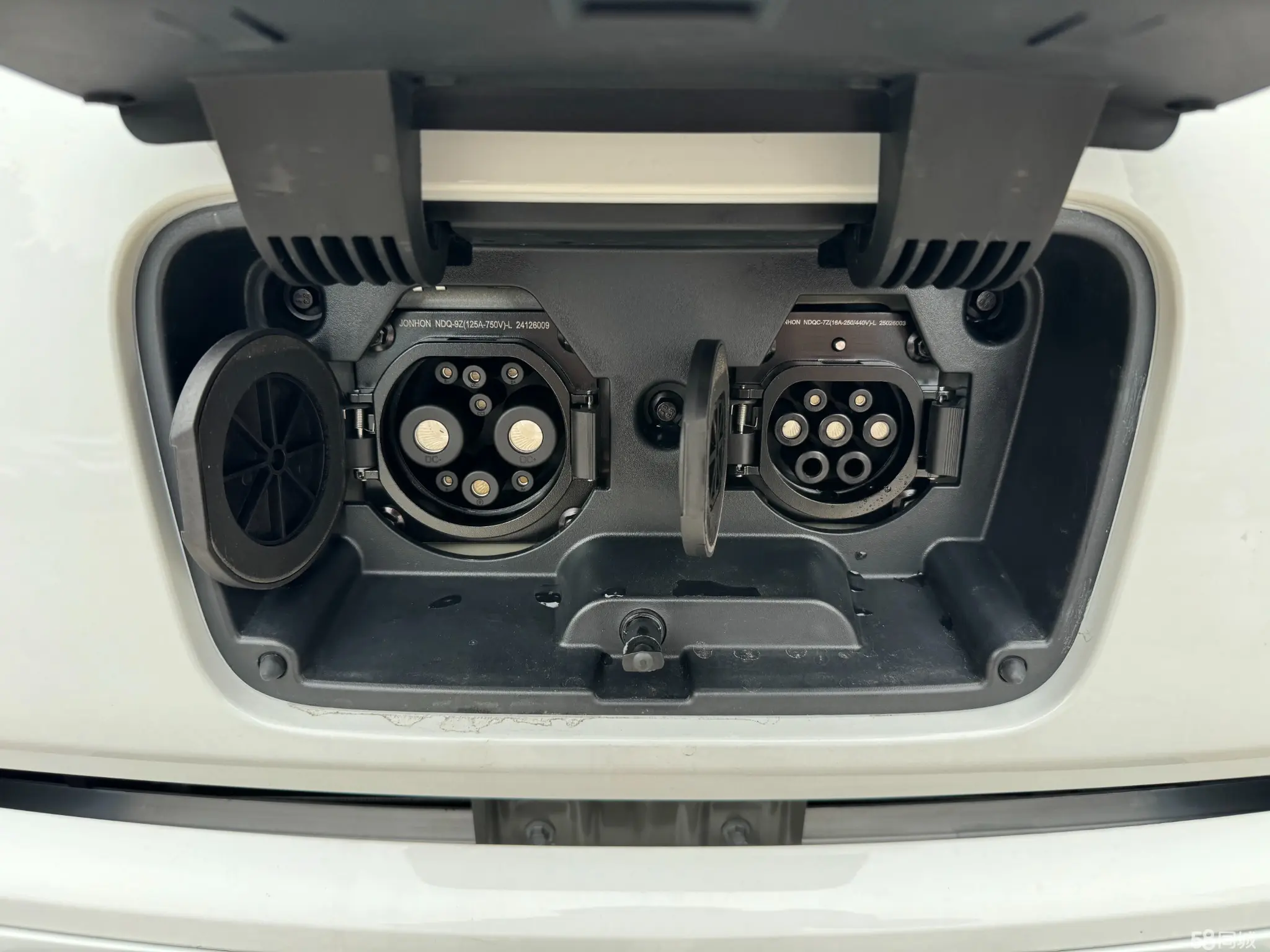 零跑汽车 零跑T03 2025 汽车图片 #23