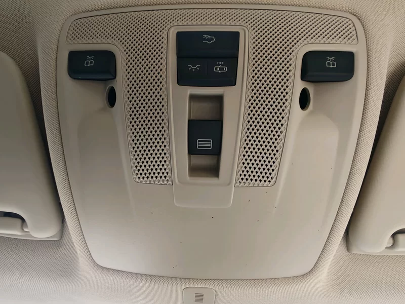 Mercedes-Benz GLA Class 2017 car image #23