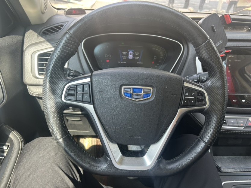 GEELY Vision X6 2019 car image #4