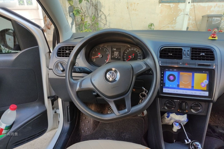 Volkswagen Polo 2018 #12 Volkswagen Polo 2018 car image #12