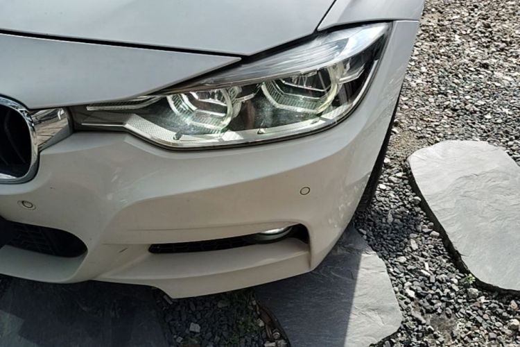 BMW 3 Series 2017 #23 BMW 3 Series 2017 car image #23