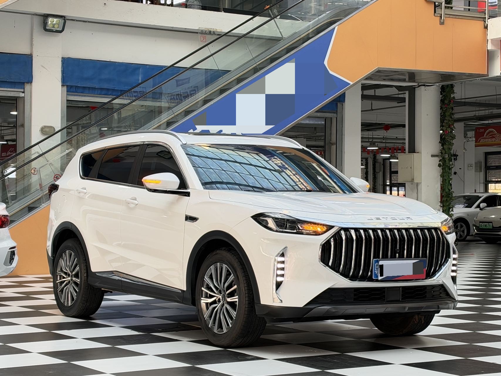 Jetour X70 PLUS 2023 car image #3
