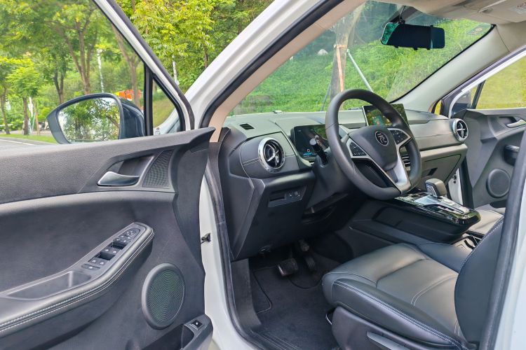 BYD Yuan New Energy 2019 imagen de coche #19