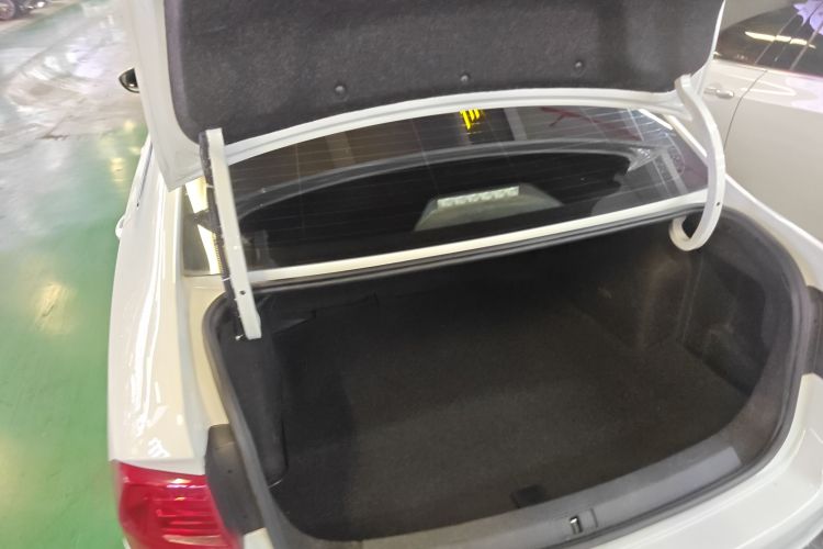 Volkswagen Bora 2018 immagine di auto #21