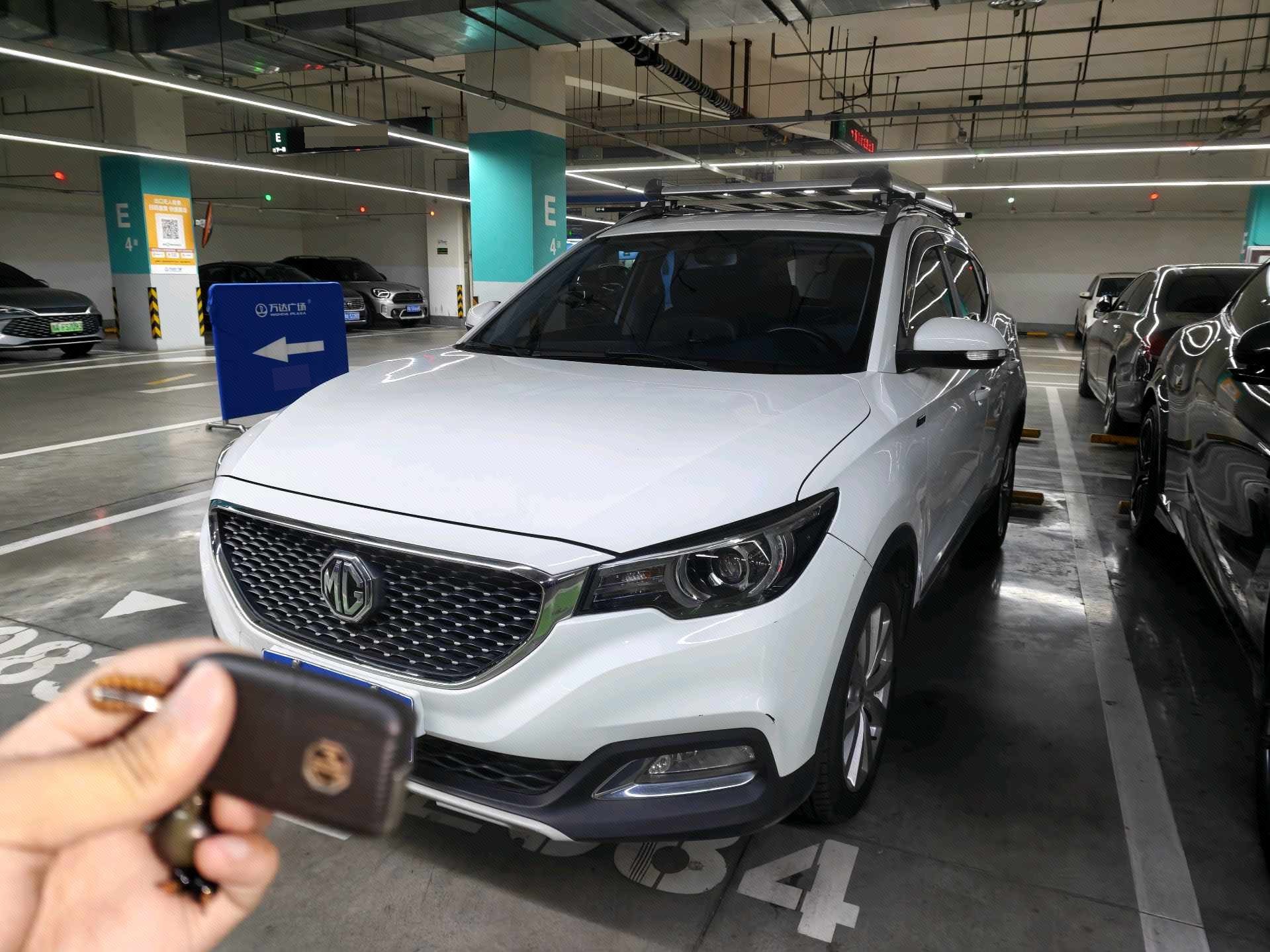 MG ZS 2017 MG ZS 2017 car image