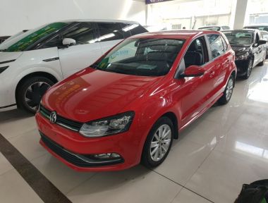 Volkswagen Polo 2015 car image 