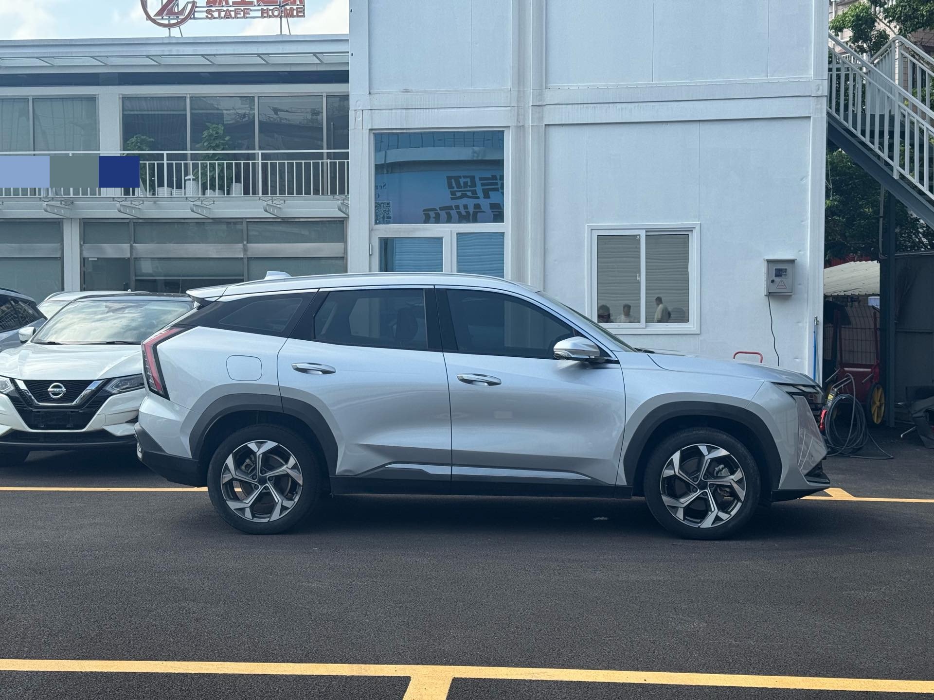 GEELY Boyue L 2023 car image #9
