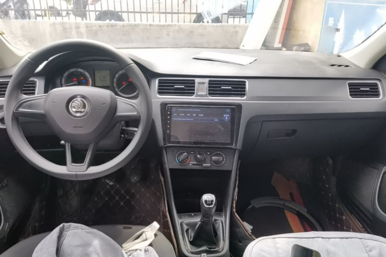 Skoda Rapid 2019 #10 Skoda Rapid 2019 car image #10