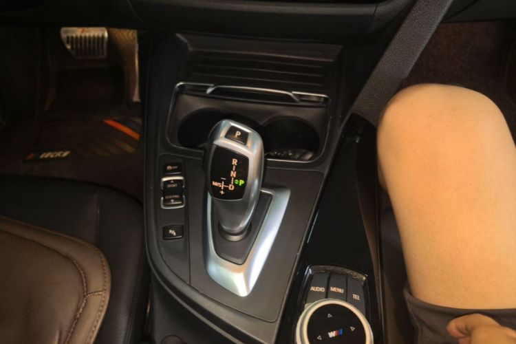 BMW 3 Series 2017 #14 BMW 3 Series 2017 car image #14