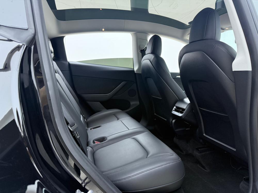 Tesla Model Y 2021 #24 Tesla Model Y 2021 car image #24