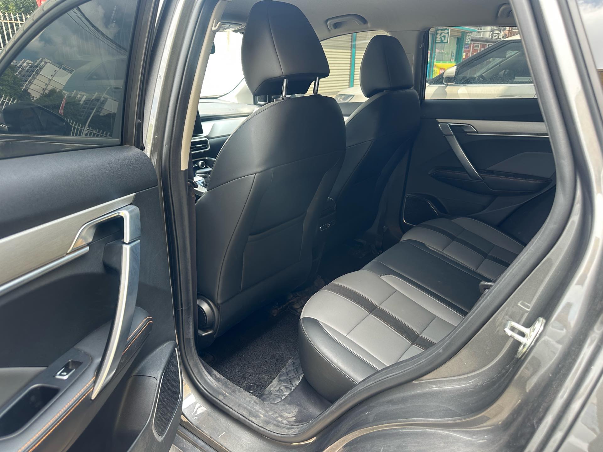 GEELY Coolray 2024 #4 GEELY Coolray 2024 image de voiture #4