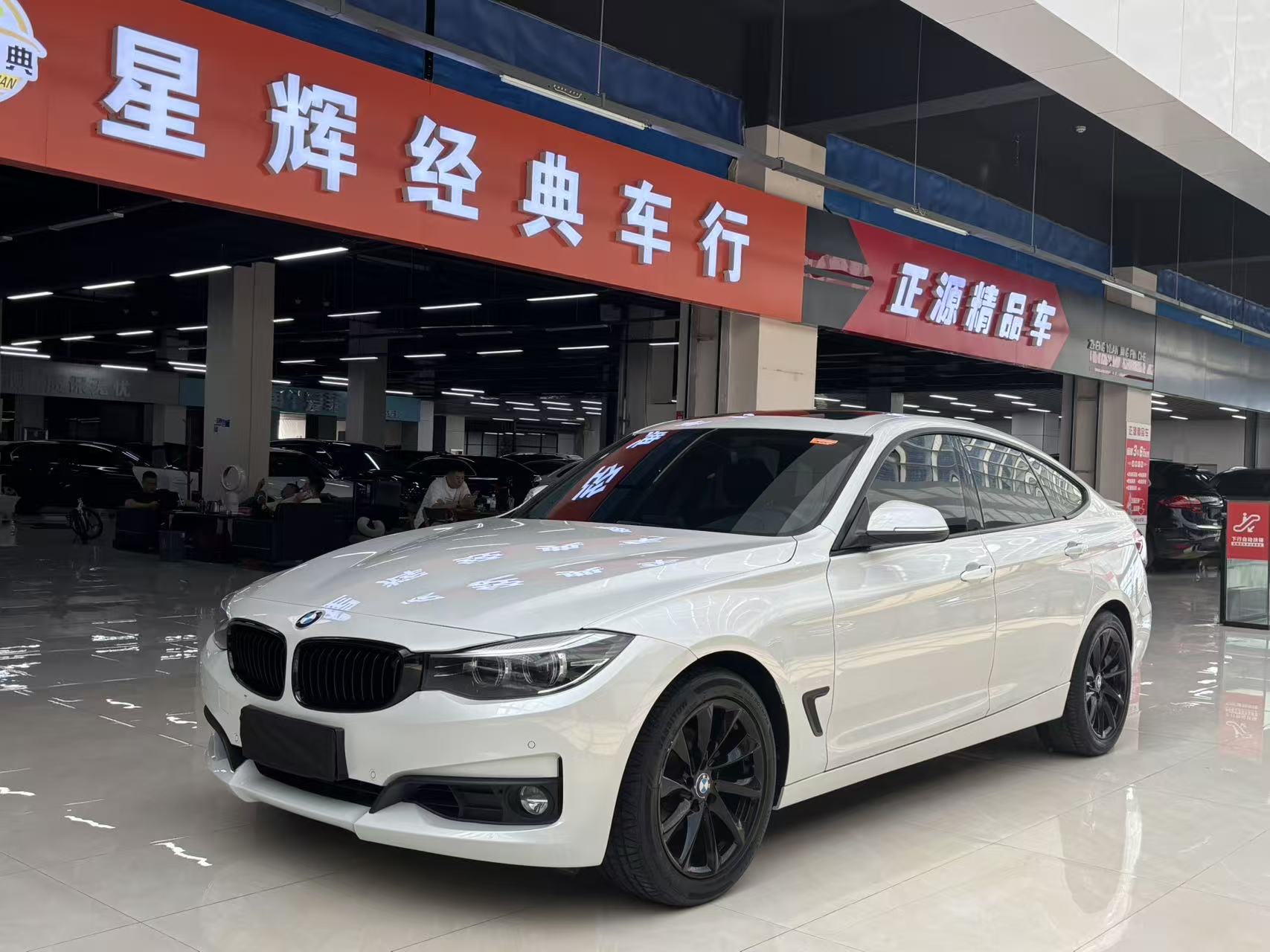 BMW 3 Series GT 2019 car image 