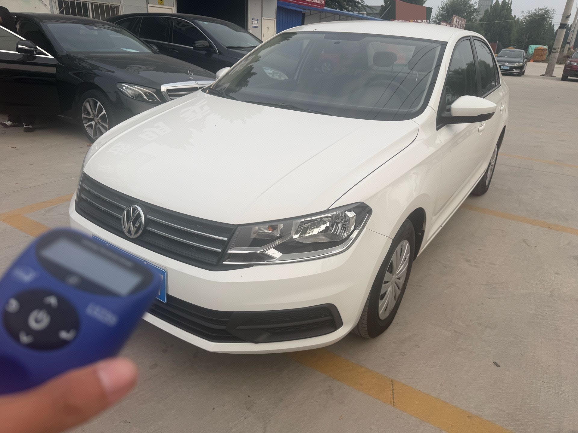 Volkswagen Santana 2022 car image 