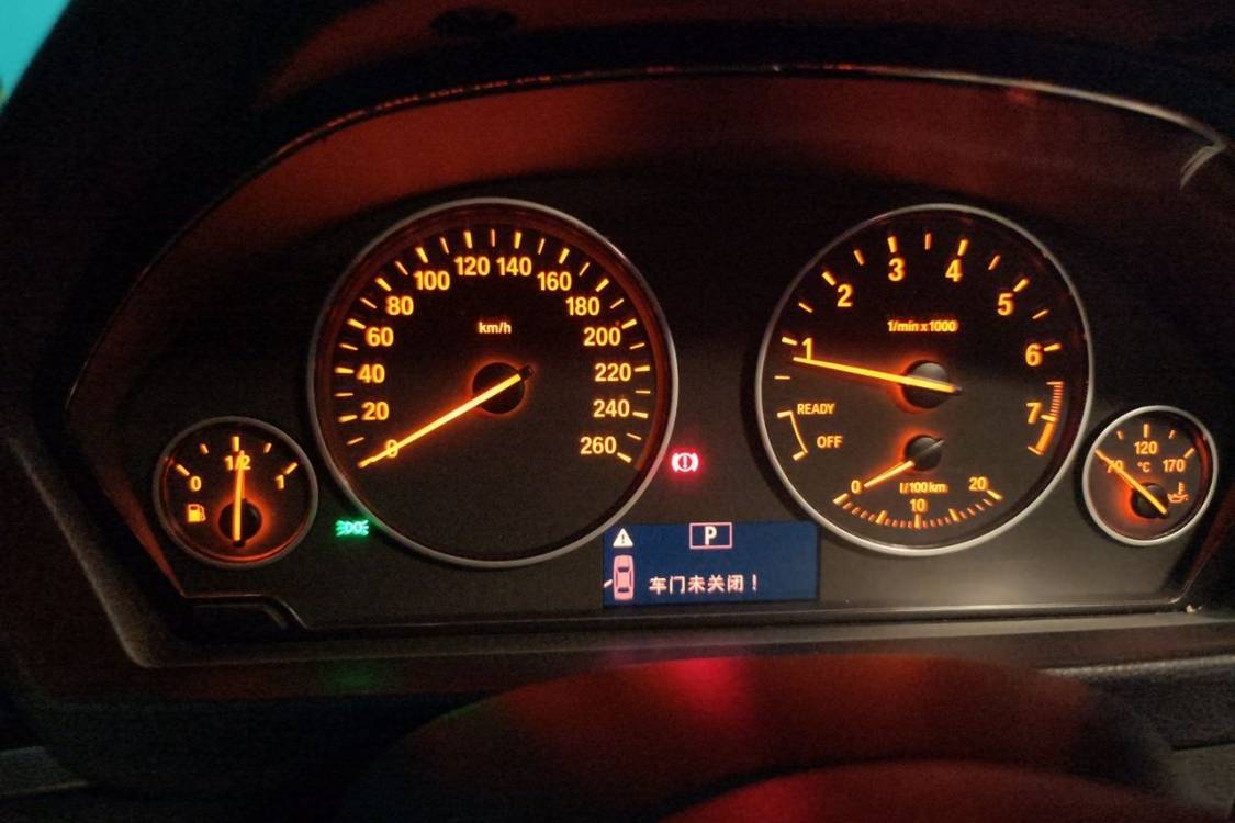 BMW 3 Series 2016 #24 BMW 3 Series 2016 immagine di auto #24