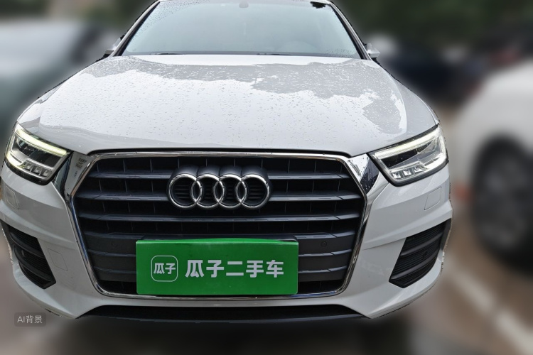 Audi Q3 2018 car image #3