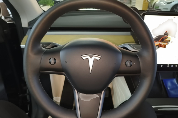 Tesla Model Y 2023 #15 Tesla Model Y 2023 immagine di auto #15