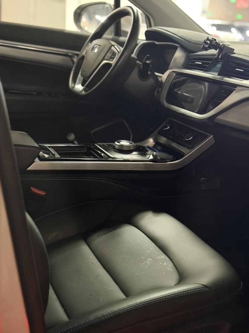 GEELY Emgrand GSe 2018 car image #5