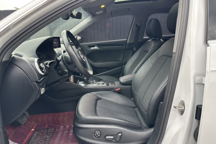 Audi A3 2020 car image #25