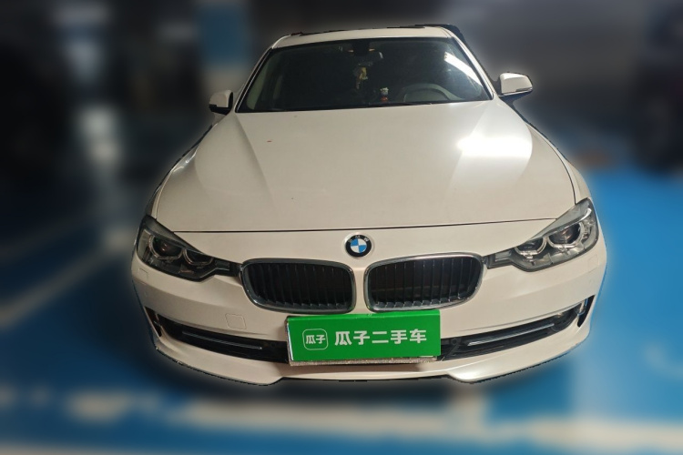 BMW 3 Series 2015 #3 BMW 3 Series 2015 car image #3