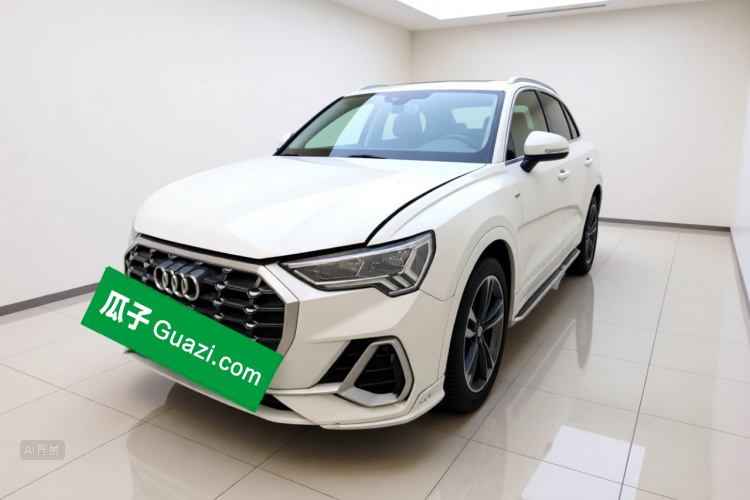 Audi Q3 2019 car image #2