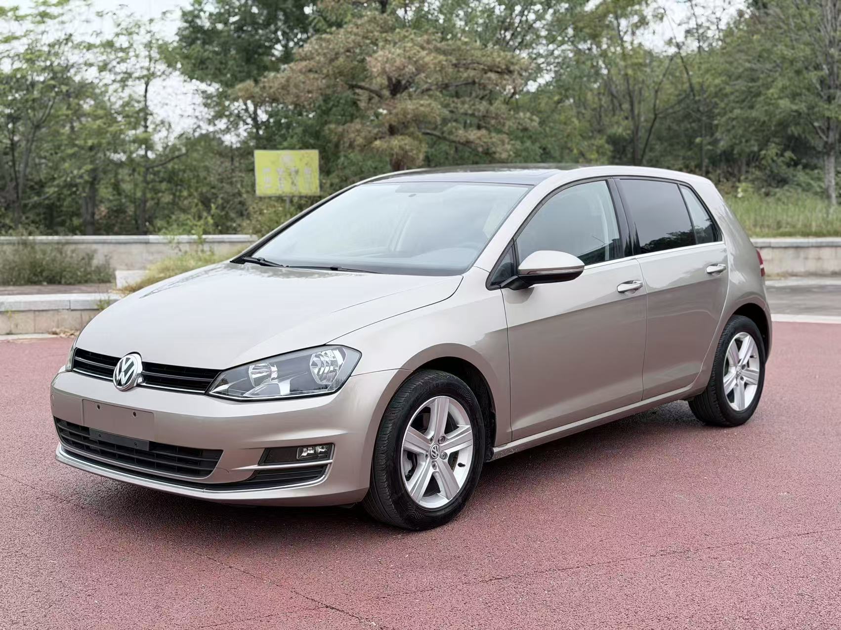 Volkswagen Golf 2016 Volkswagen Golf 2016 car image