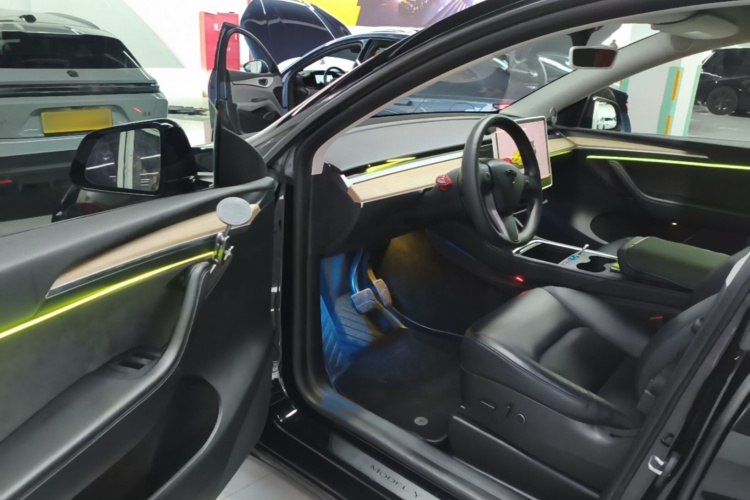 Tesla Model Y 2022 #16 Tesla Model Y 2022 car image #16
