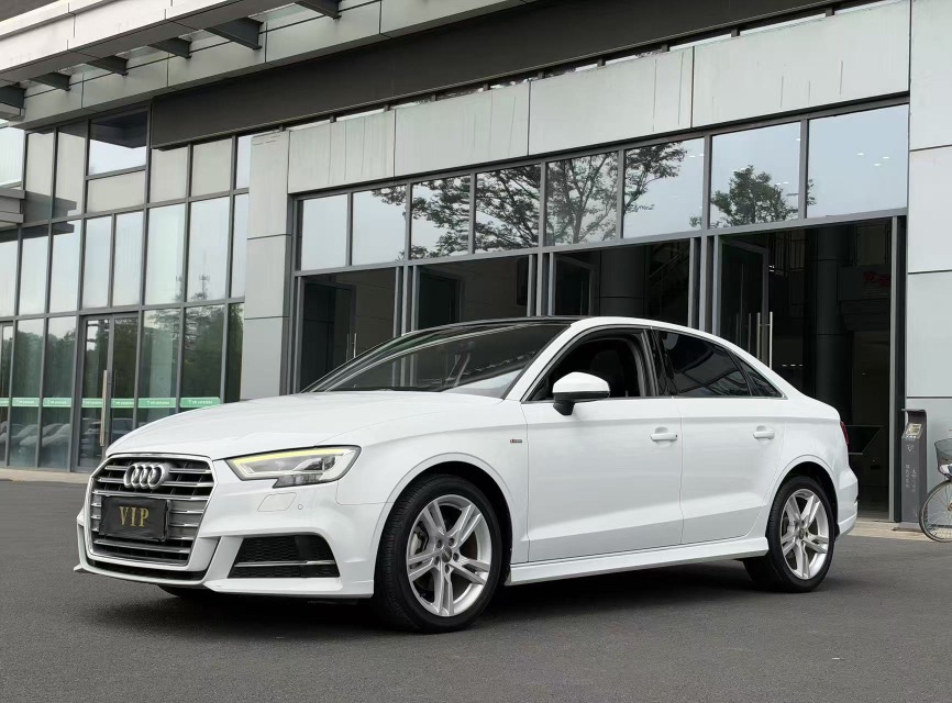 Audi A3 2020 car image #3