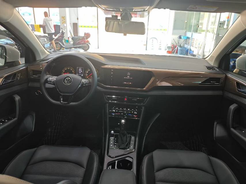 Volkswagen Tharu 2021 #2 Volkswagen Tharu 2021 car image #2