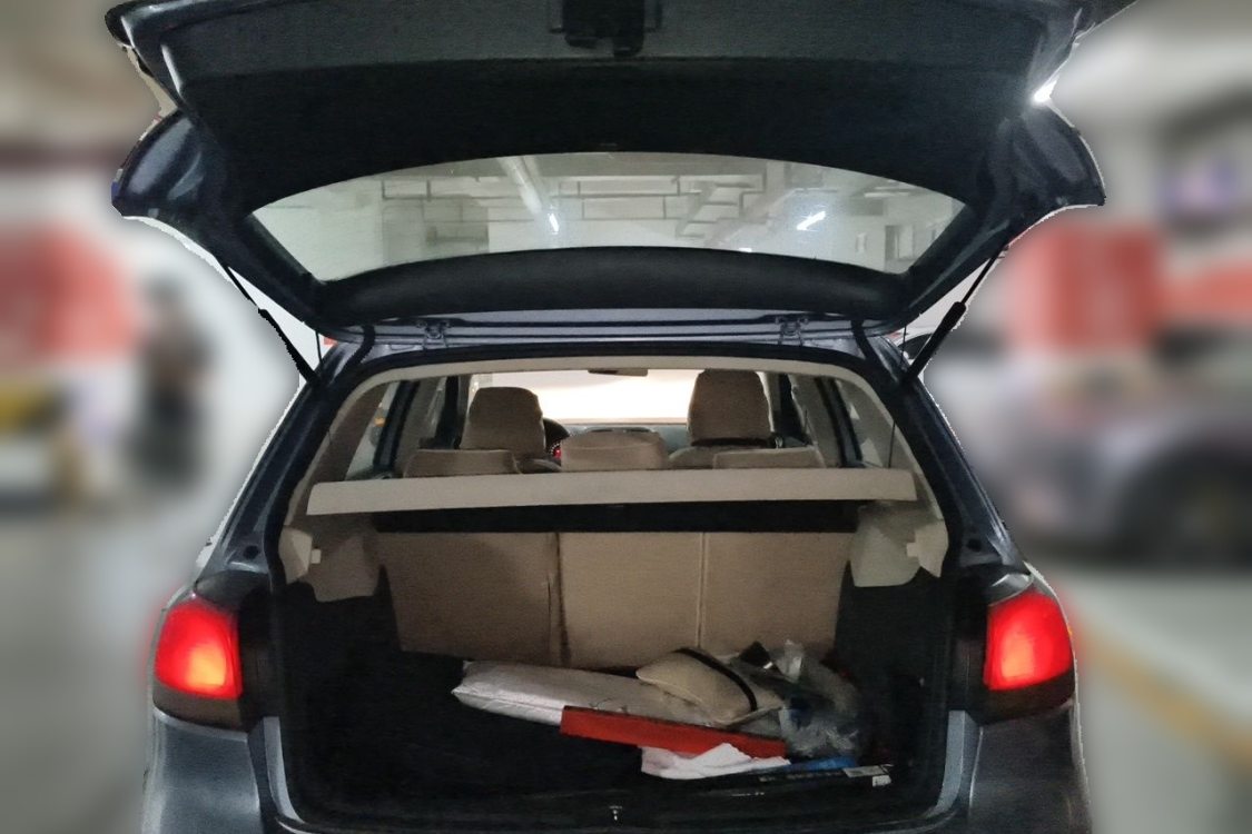 Volkswagen Golf 2012 car image #8
