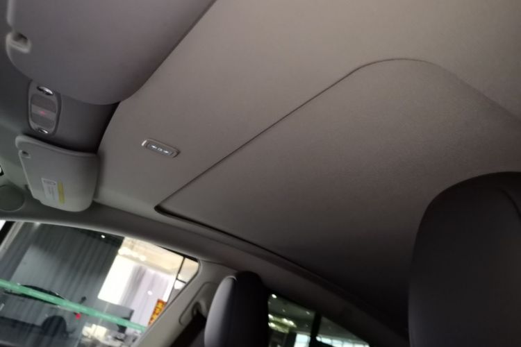 Tesla Model Y 2024 #18 Tesla Model Y 2024 immagine di auto #18