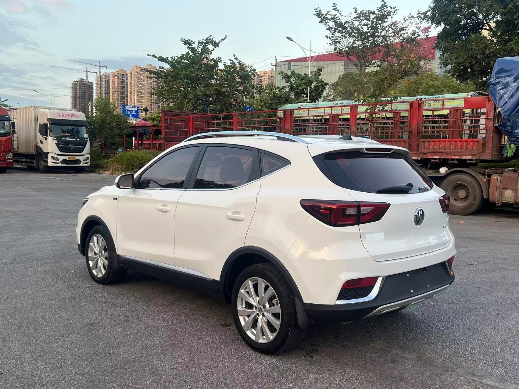 MG ZS 2018 #4 MG ZS 2018 car image #4