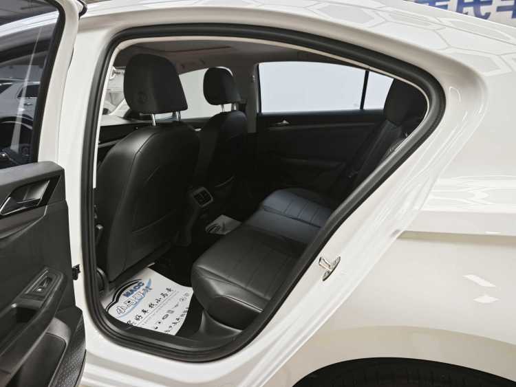 Volkswagen Bora 2021 car image #5