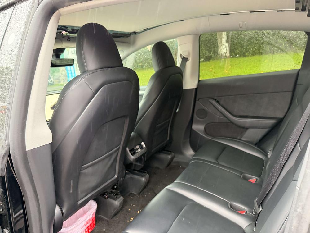 Tesla Model Y 2024 car image #13