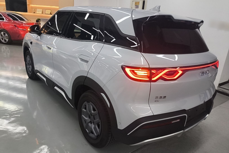 BYD YuanUP 2025 #5 BYD YuanUP 2025 car image #5