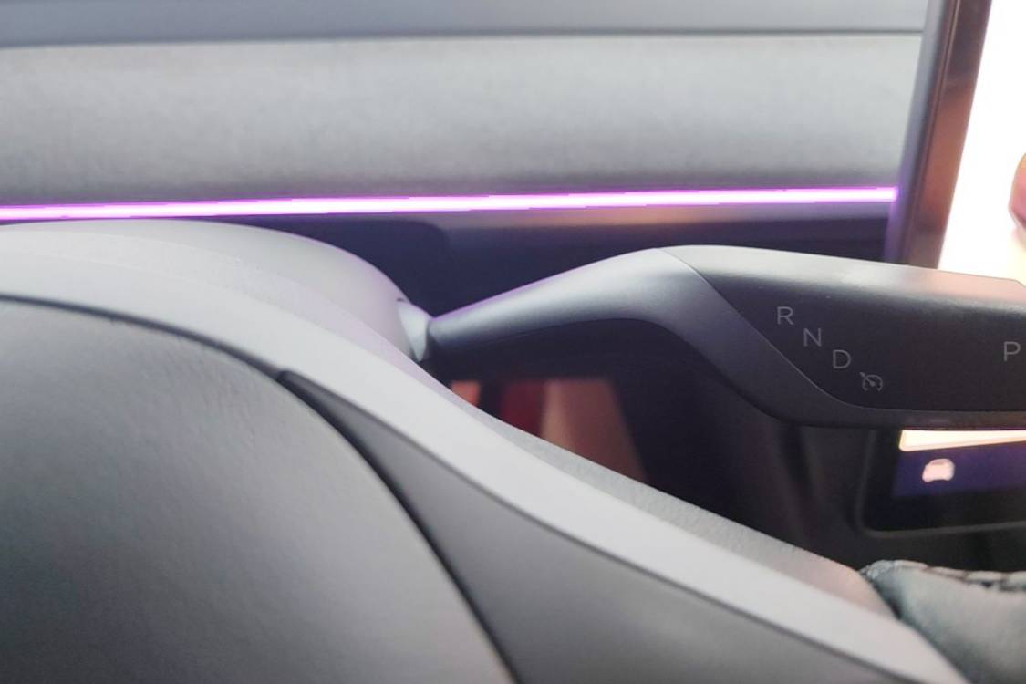 Tesla Model Y 2024 car image #20