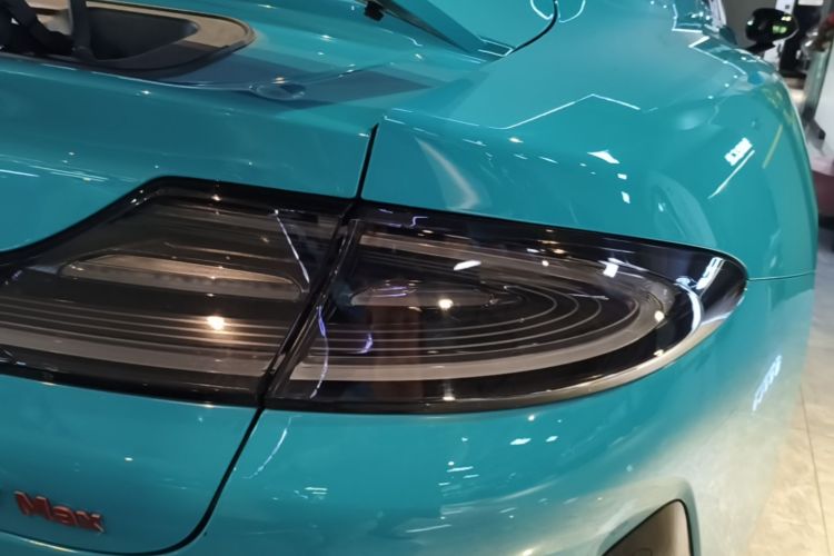 MI SU7 2024 car image #8