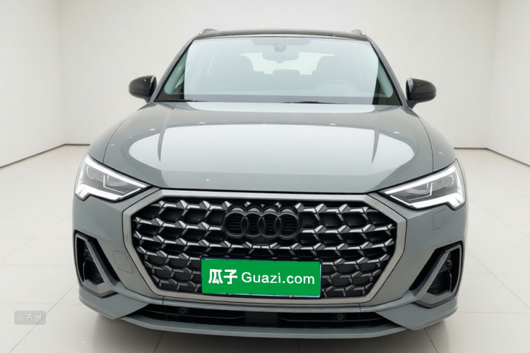 Audi Q3 2024 car image #3