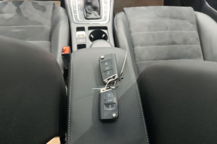 Volkswagen Golf 2020 immagine di auto #14